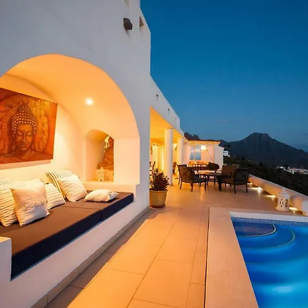 Casa Rosas Villa Costa Adeje (Tenerife)