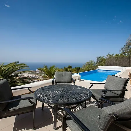 Villa Casa Rosas