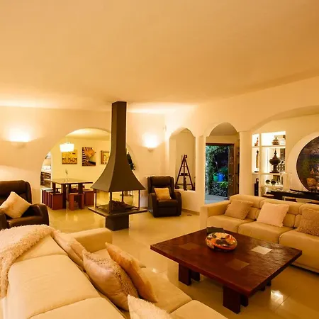 Casa Rosas Villa